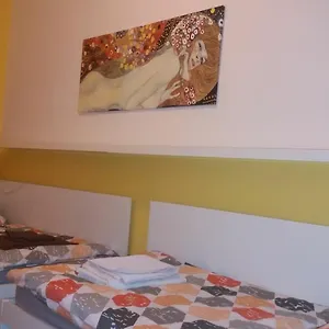 Geräumige Zentrumsnahe Altbauwohnung Wien